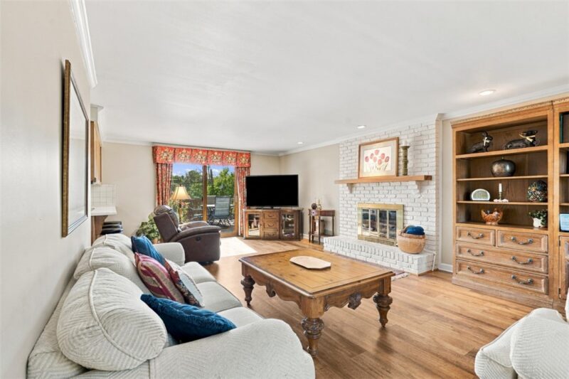 950 Broad Meadow Drive — photo 2