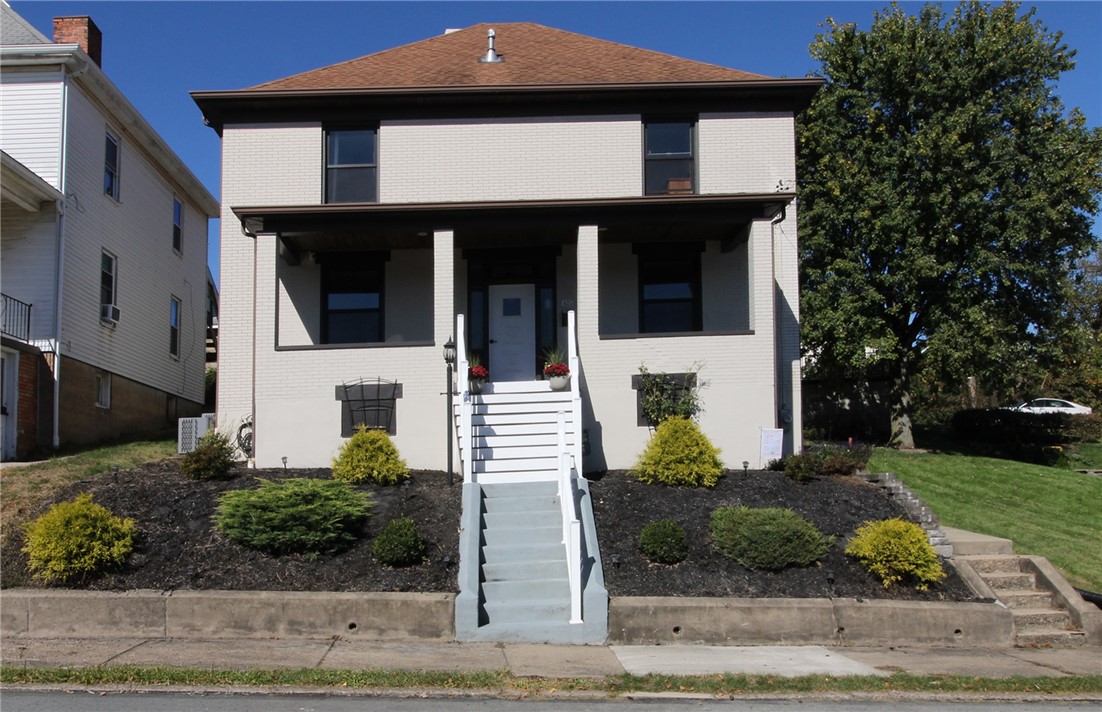 425 Blaine Ave — photo 1