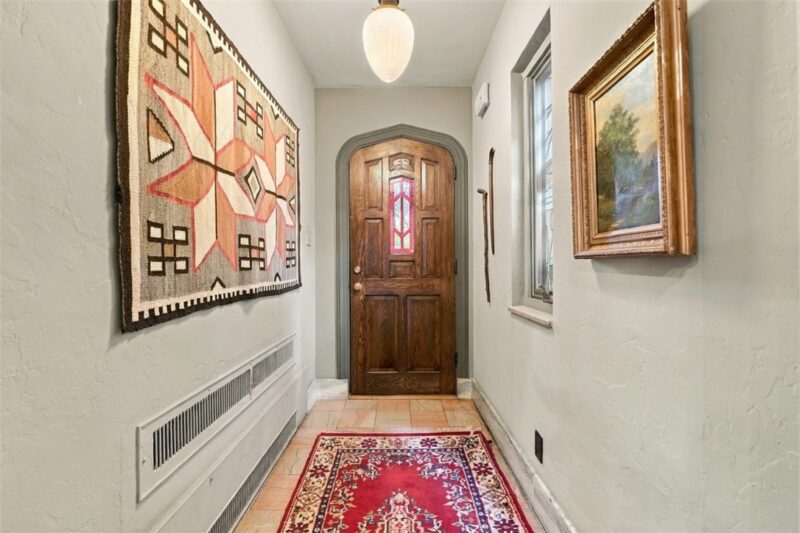 342 Parker Dr — photo 4