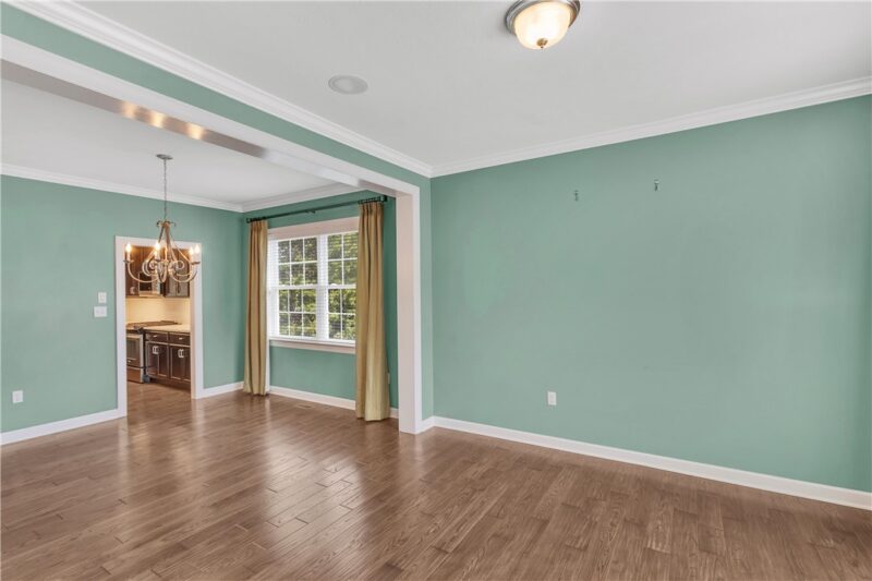 824 Westminster Ln — photo 7