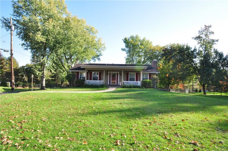 122 E Edgewood Dr — photo 3