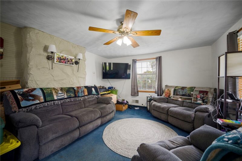 213 Hill St — photo 4