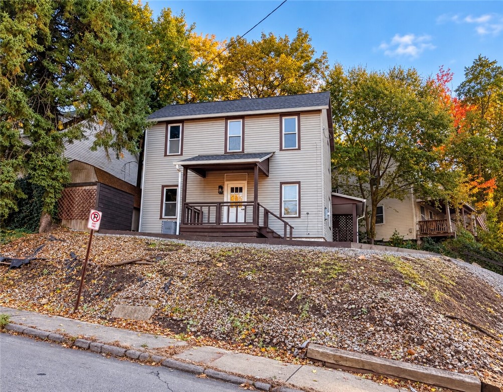 300 Morton Ave — photo 1