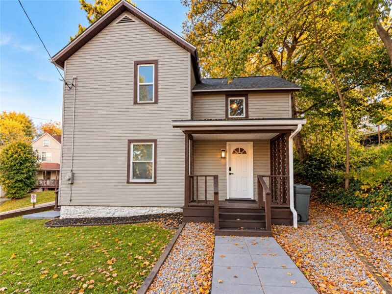 300 Morton Ave — photo 3