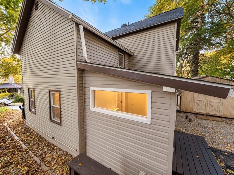 300 Morton Ave — photo 7