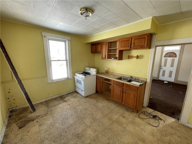 846 Florence Ave — photo 4