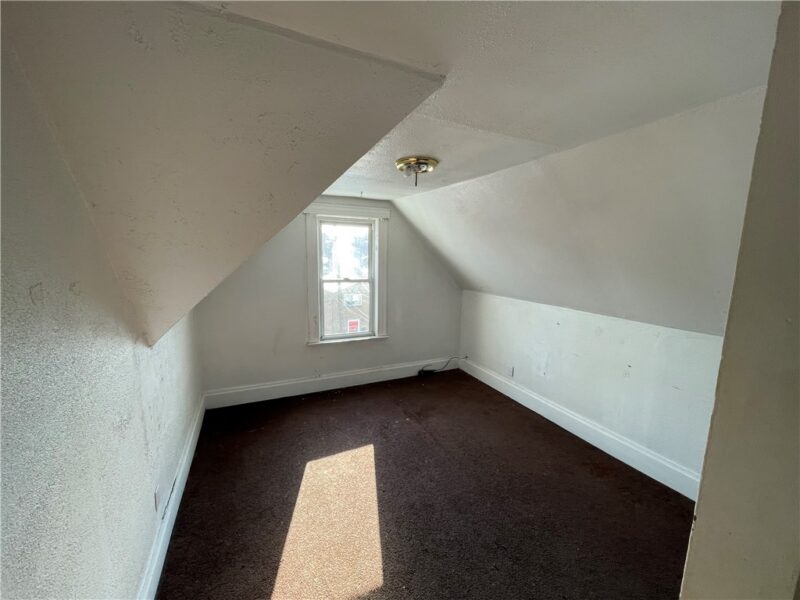 846 Florence Ave — photo 8