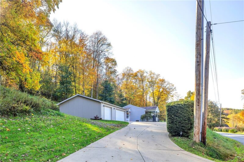 210 Valley Rd — photo 5