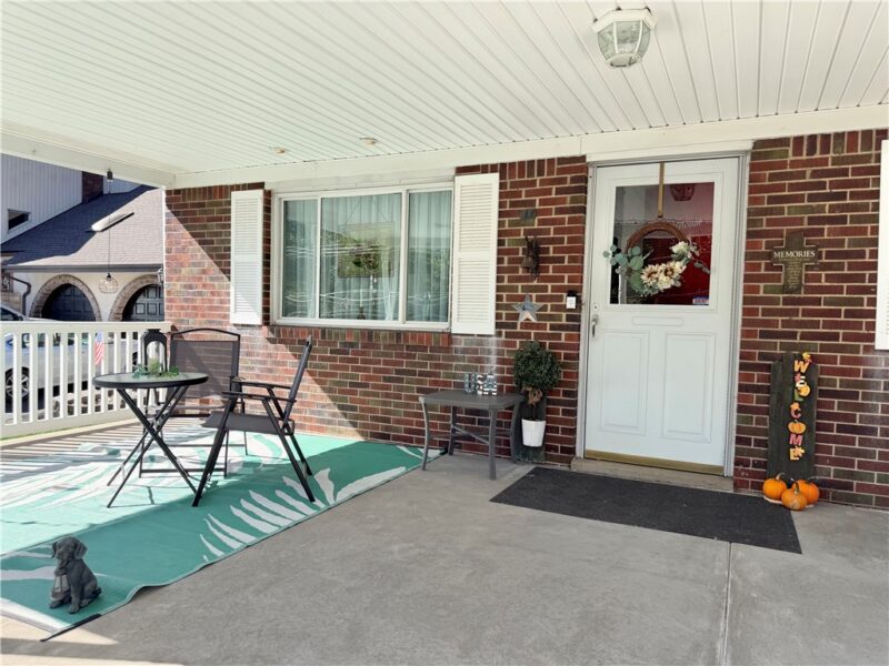135 Hershey Road — photo 3