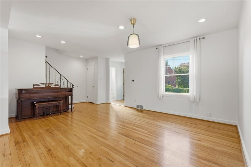 2840 Fernwald Rd — photo 4