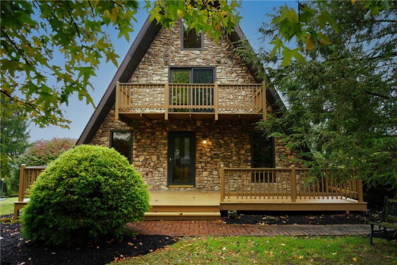 615 Strawcutter Road — photo 5