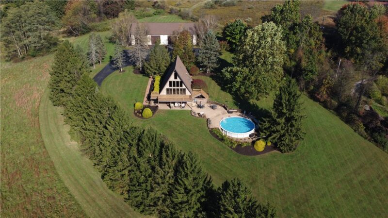 615 Strawcutter Road — photo 7