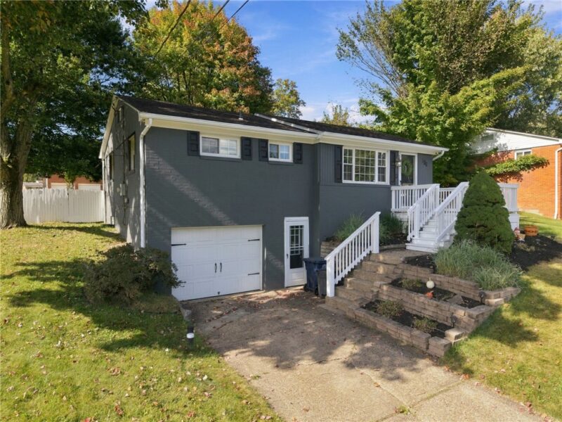 122 Sunrise Drive — photo 2