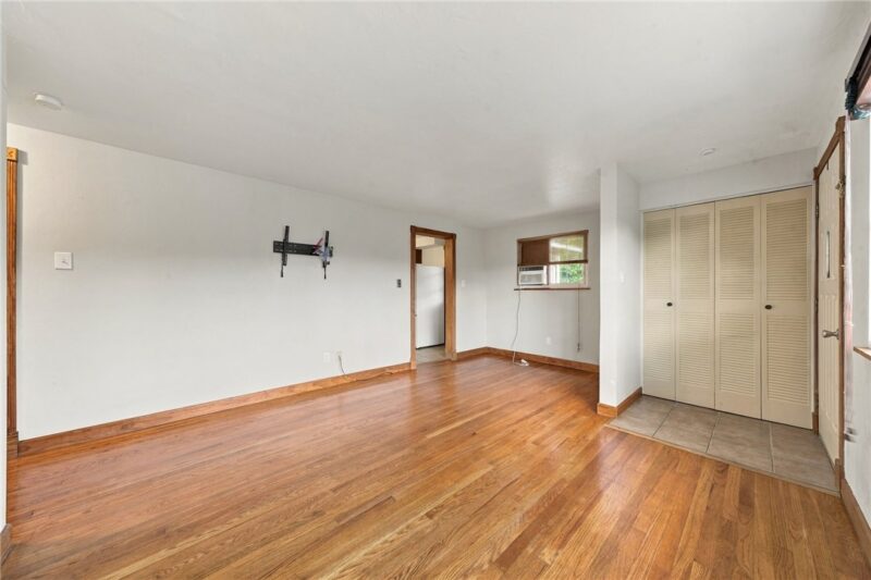 122 Sunrise Drive — photo 4