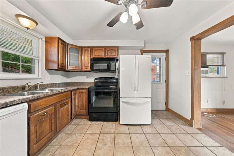 122 Sunrise Drive — photo 8