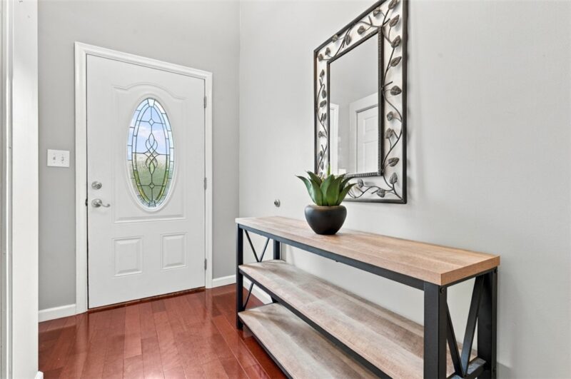 5104 Empire Dr — photo 4