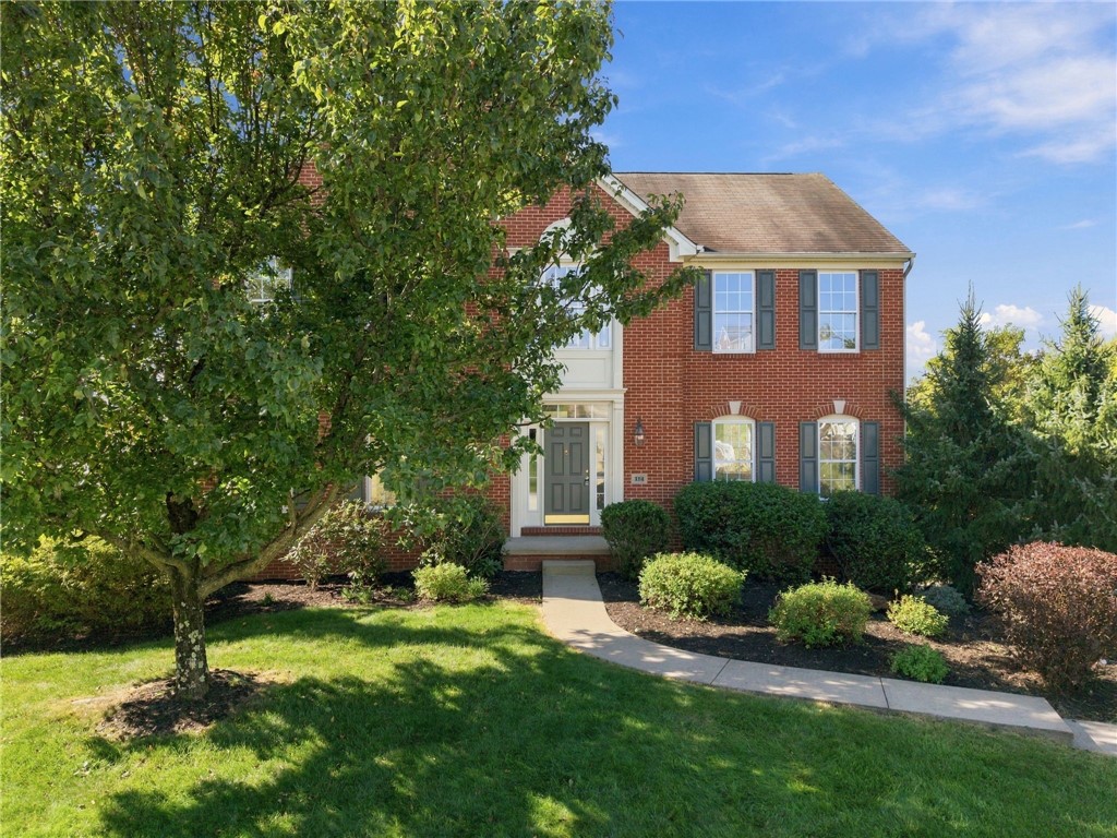 114 Winslow Court — photo 1