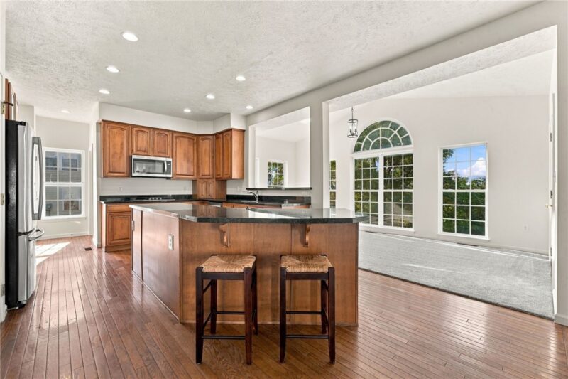 114 Winslow Court — photo 8