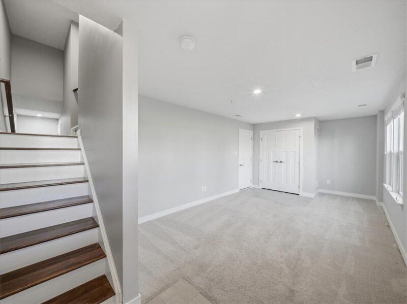 707 Truth Ln — photo 2