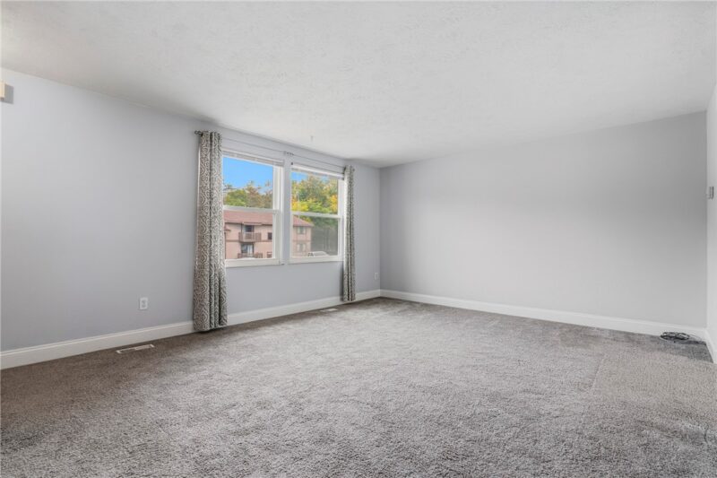 322 Ridge Point Circle — photo 4