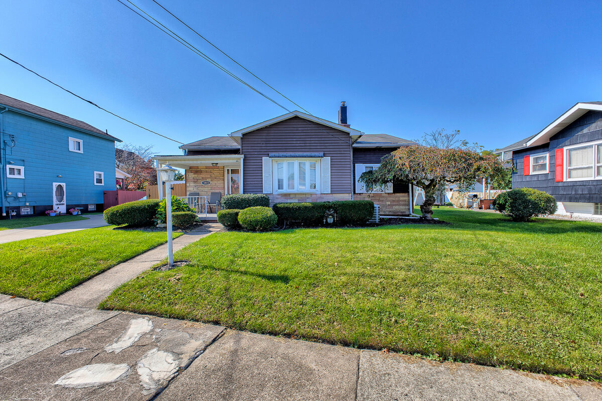1015 Lane AVENUE — photo 1