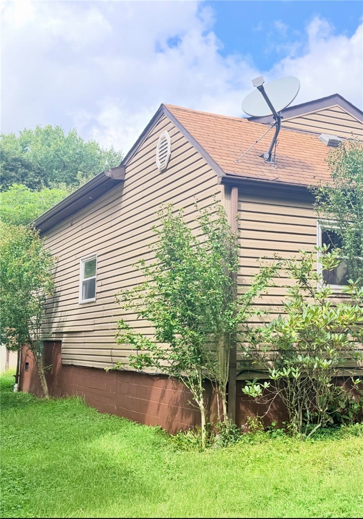 619 Riverside Dr — photo 3