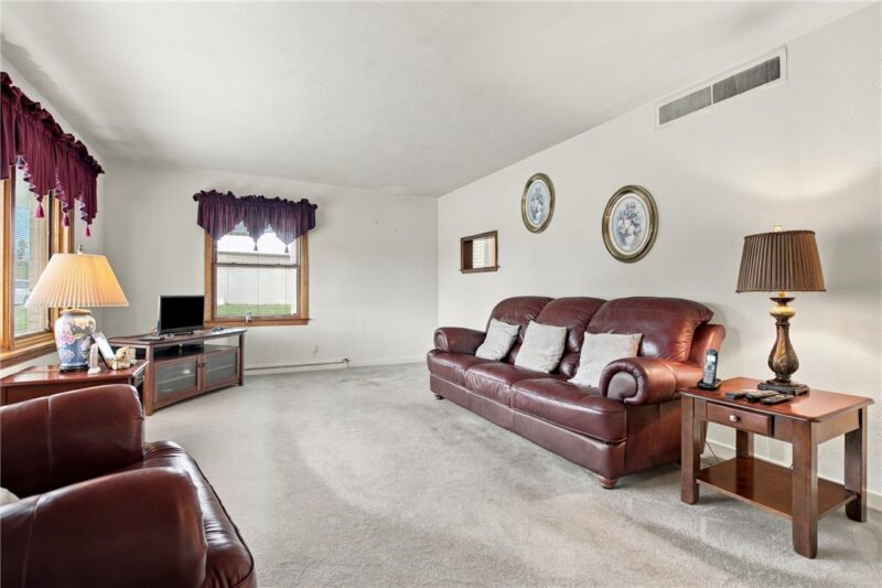 1528 Millers Run Rd — photo 8