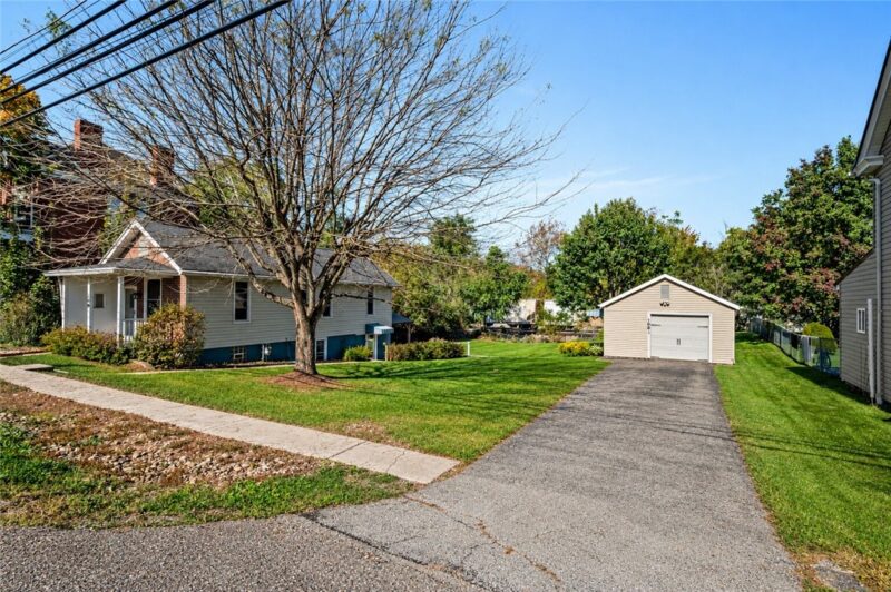 199 Latimer Avenue — photo 2