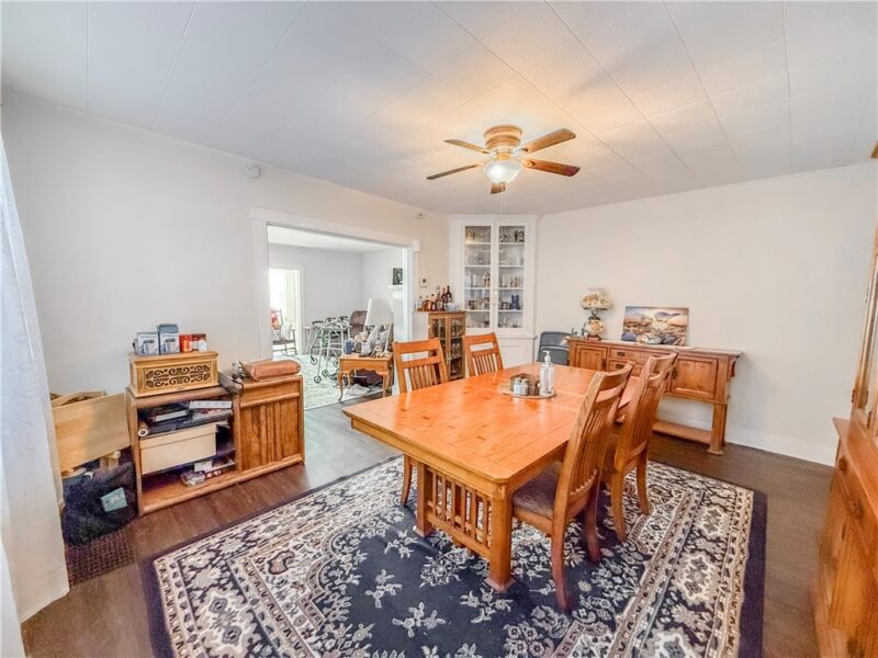 2716 Pioneer Ave — photo 5