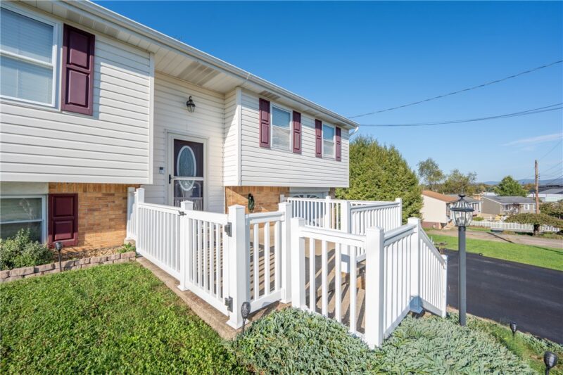 181 Eleanor Dr — photo 5