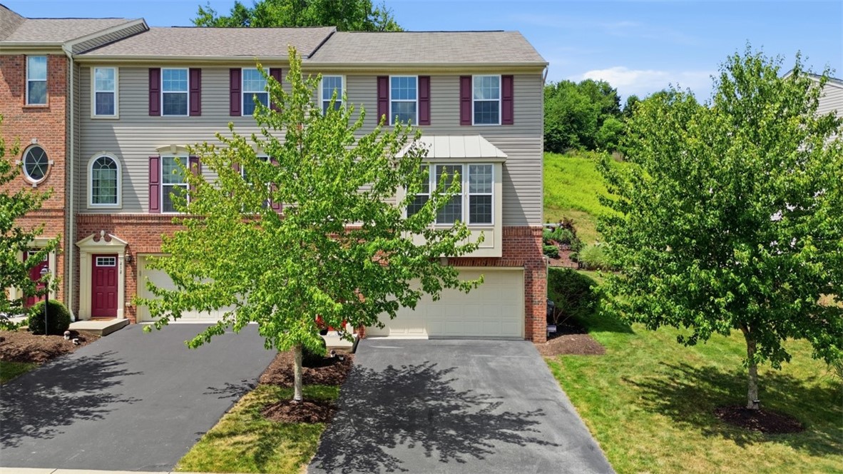 214 Broadstone Drive — photo 1