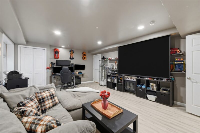 214 Broadstone Drive — photo 7