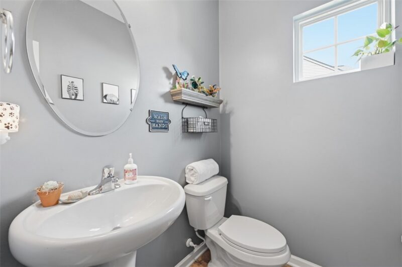 214 Broadstone Drive — photo 8