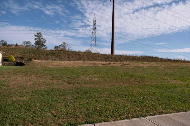 205 Tudor Lane — photo 3