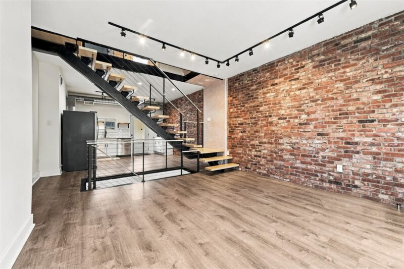 4817 Dearborn St — photo 4