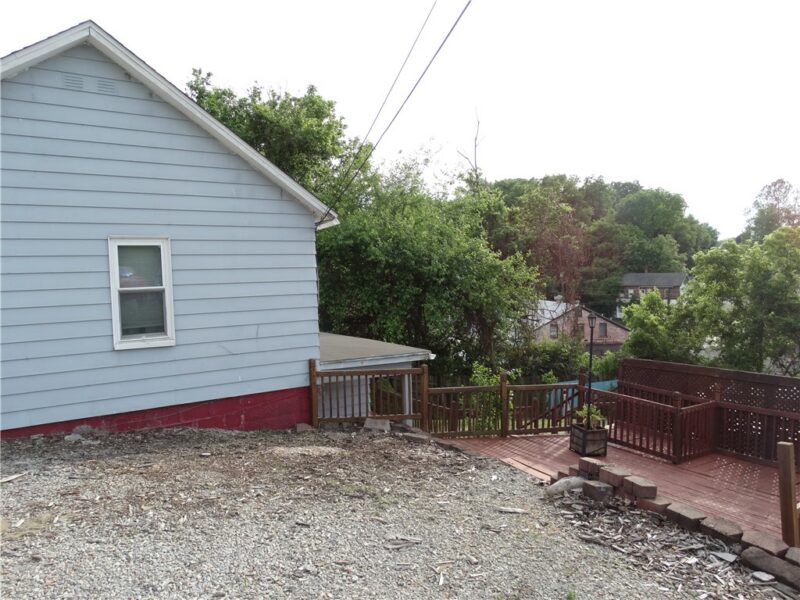 114 Beallsville Rd — photo 2