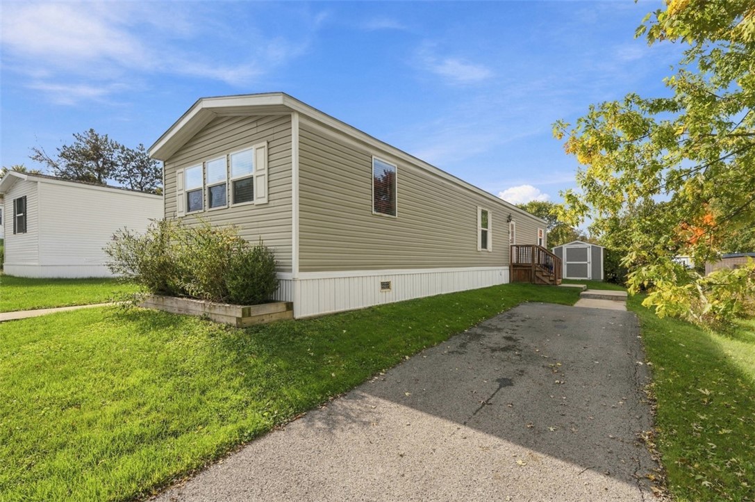 54 South East Drive — photo 1