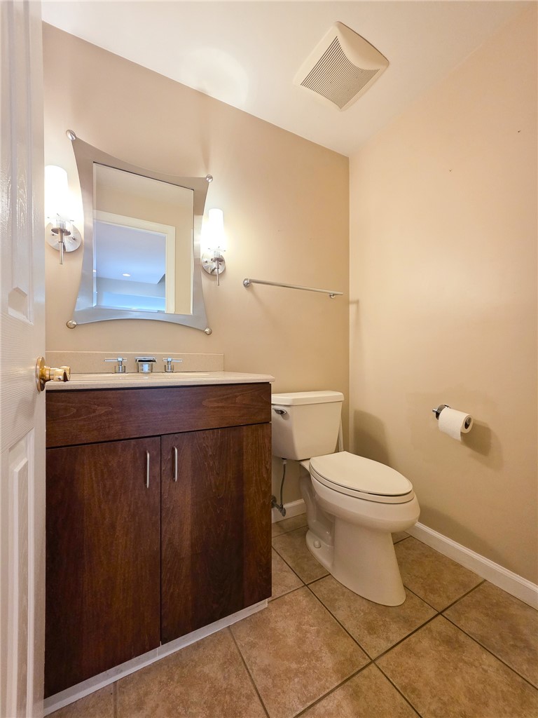 115 Vanderbilt Dr — photo 4