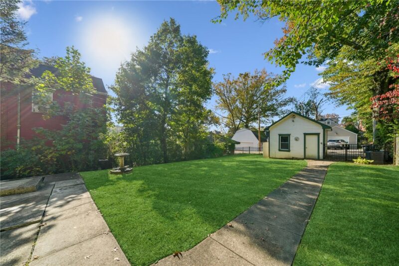 55 Morgan Ave — photo 4