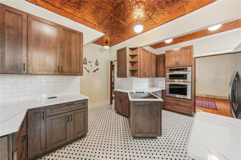 55 Morgan Ave — photo 7