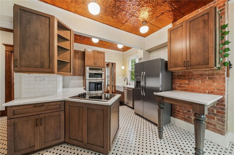 55 Morgan Ave — photo 8
