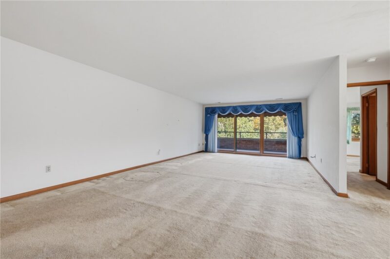 3885 Brookside Lane 402 — photo 7
