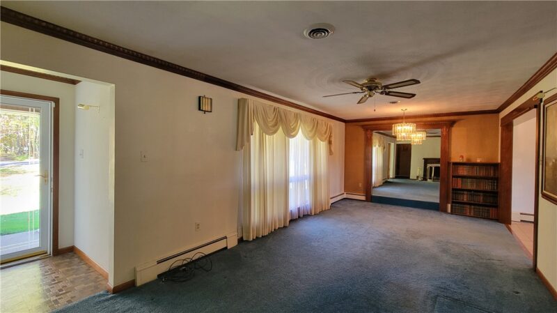 395 S Lynn Avenue — photo 6