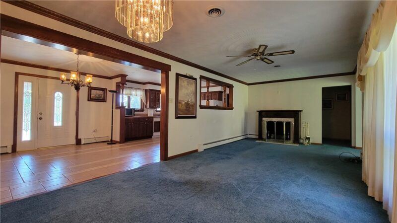 395 S Lynn Avenue — photo 8