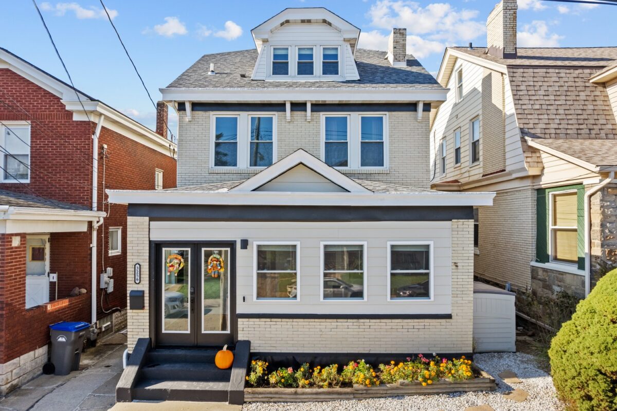 3256 Eastmont Avenue — photo 1