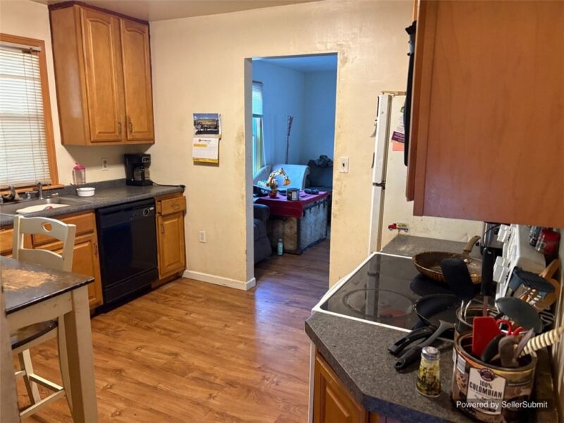 292 Saunders Station Rd — photo 3