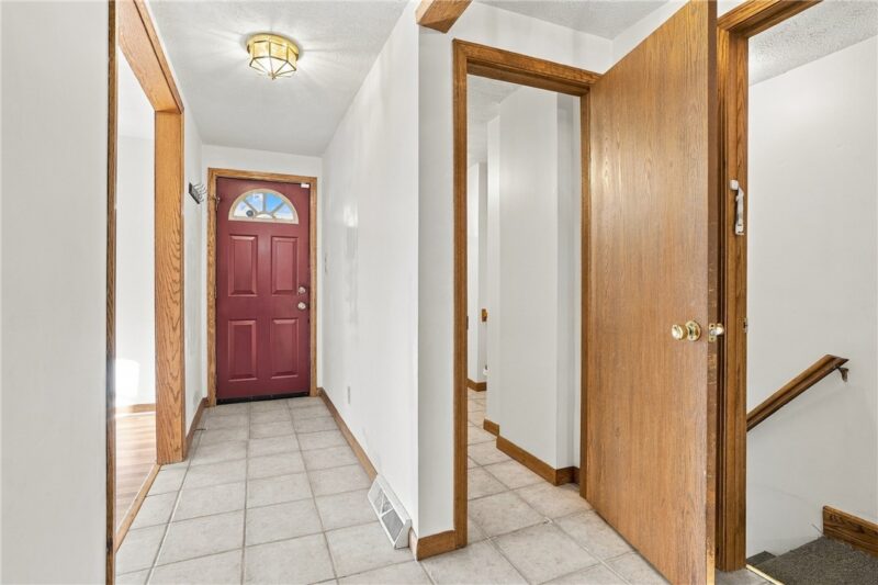 410 Main St — photo 6