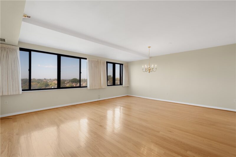 750 Washington Rd 807 — photo 3