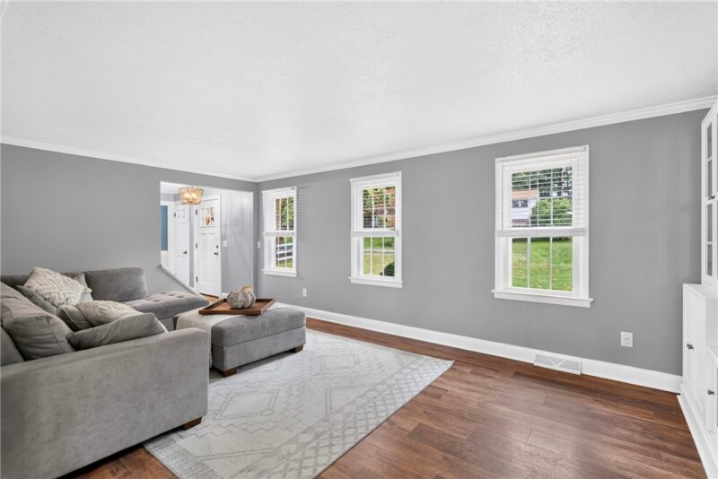 5010 Meadowridge Ln — photo 4