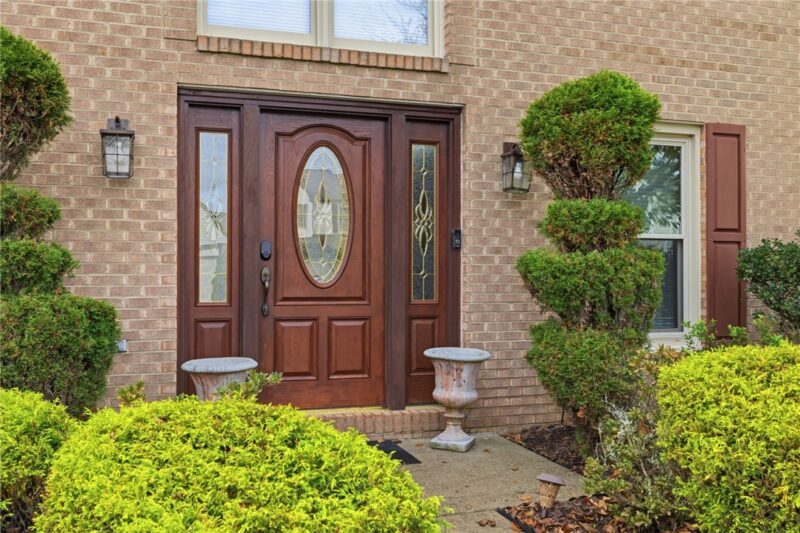 104 Liberty Ct — photo 2